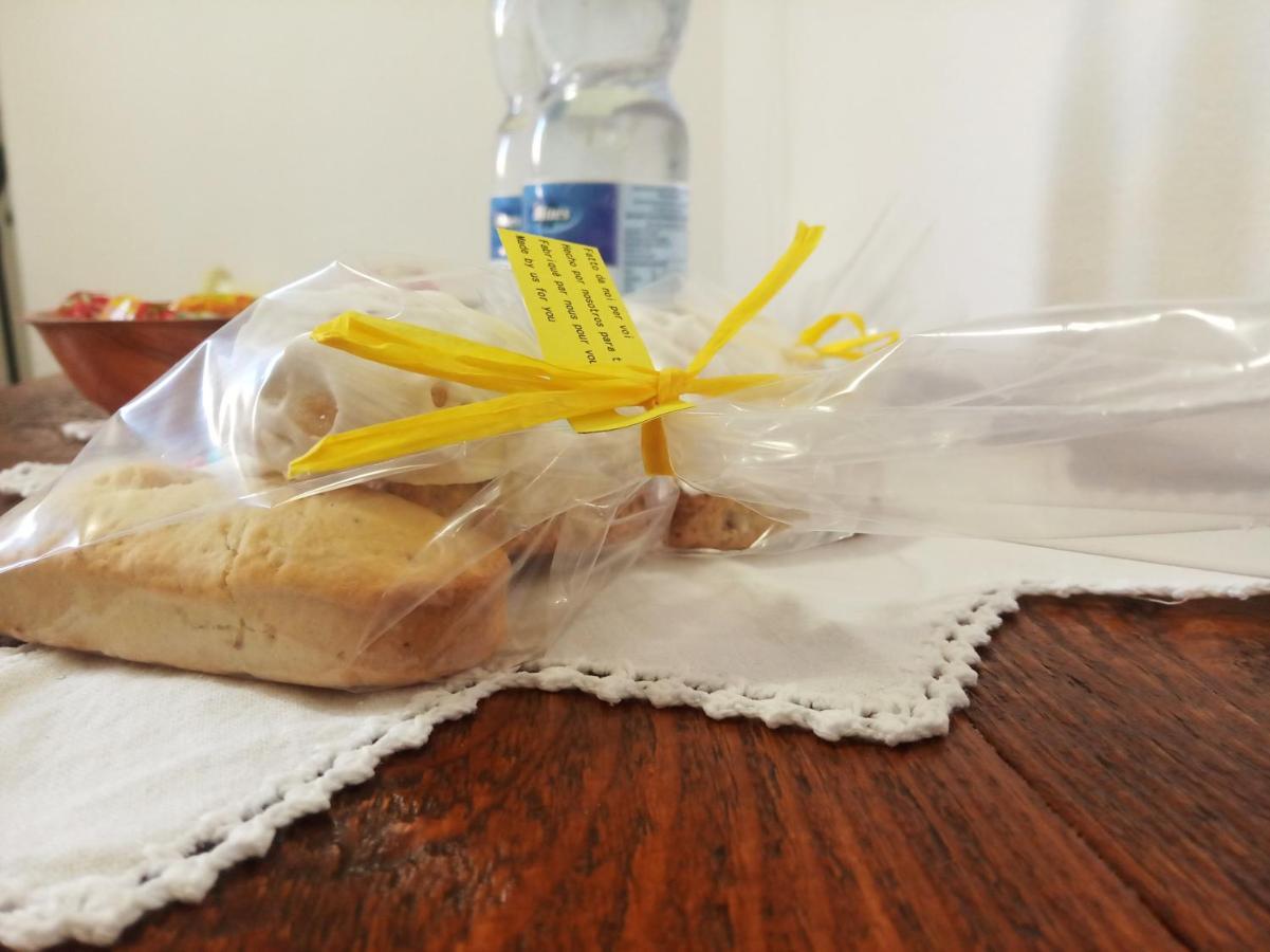 Al Centoventi Bed and Breakfast Porto Torres Exteriör bild